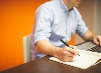 office-594132_1920_hcm0106573